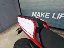2015 DUCATI 1299 PANIGALE S Red