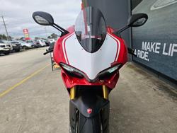 2015 DUCATI 1299 PANIGALE S Red