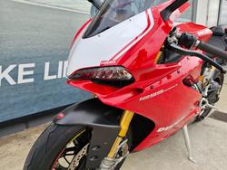 2015 DUCATI 1299 PANIGALE S Red