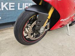2015 DUCATI 1299 PANIGALE S Red