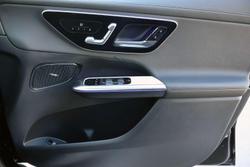 2025 Mercedes-Benz GLC-Class GLC300