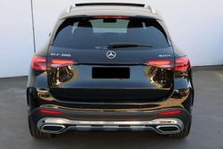 2025 Mercedes-Benz GLC-Class GLC300