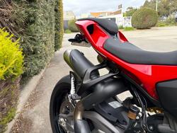 2025 DUCATI STREETFIGHTER V2 Red