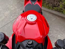 2025 DUCATI STREETFIGHTER V2 Red