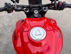 2025 DUCATI STREETFIGHTER V2 Red