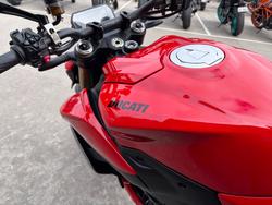 2025 DUCATI STREETFIGHTER V2 Red