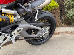 2025 DUCATI STREETFIGHTER V2 Red