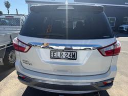 2020 Isuzu MU-X LS-T