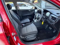 2024 KIA STONIC S
