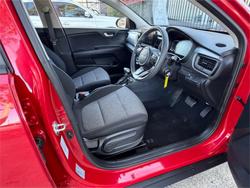 2024 KIA STONIC S