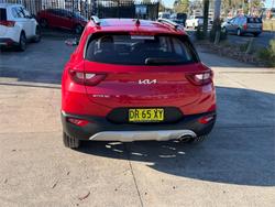 2024 KIA STONIC S