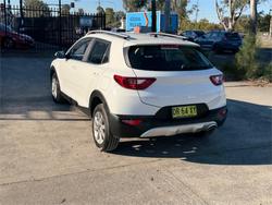2024 KIA STONIC S