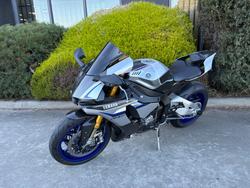 2016 Yamaha YZF-R1 M Grey
