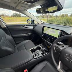 2026 Lexus NX 450h+ Luxury