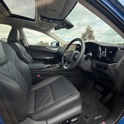 2026 Lexus NX 450h+ Luxury