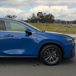 2026 Lexus NX 450h+ Luxury