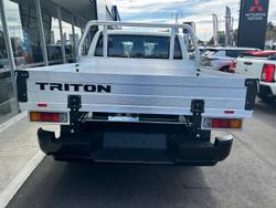 2026 Mitsubishi Triton GLX