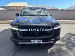 2025 Toyota Landcruiser GR Sport