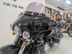2017 Harley-davidson FLHXS STREET GLIDE SPECIAL Black