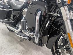 2017 Harley-davidson FLHXS STREET GLIDE SPECIAL Black