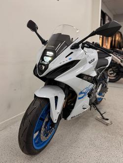 2026 Suzuki GSX-8R (GSX800FRQ) White