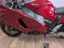 Suzuki 2011 SUZUKI 1300CC GSXR1300R HAYABUSA RED