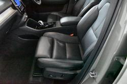 2022 Volvo XC40 Ultimate B5 Dark