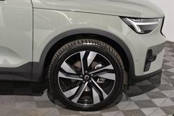 2022 Volvo XC40 Ultimate B5 Dark