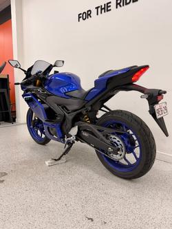2025 YAMAHA YZF-R3 Blue