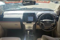 2023 Toyota Landcruiser Prado VX