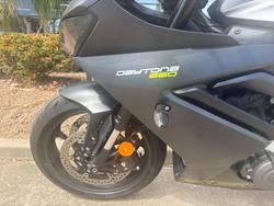 2025 Triumph DAYTONA 660 (LAMS) Black