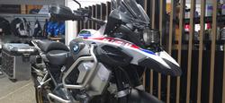 2020 BMW Motorrad R 1250 GS ADVENTURE LIGHT WHITE UNI/RACINGBLUE MET/RACI