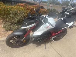 2023 Honda CB750 (HORNET) White