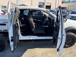 2018 NISSAN NAVARA RX (4x2)