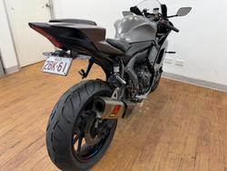 2024 Yamaha YZF-R7LA GREY
