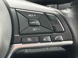 2022 Nissan Navara ST-X