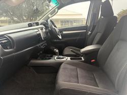 2019 Toyota Hilux SR5