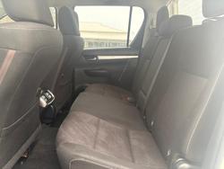 2019 Toyota Hilux SR5