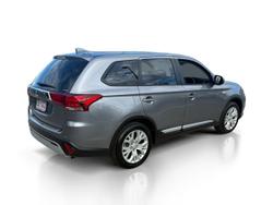 2021 Mitsubishi Outlander ES
