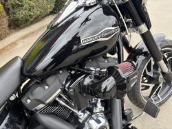 2018 HARLEY-DAVIDSON FLSB SPORT GLIDE (CUSTOM TT) Black
