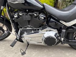 2018 HARLEY-DAVIDSON FLSB SPORT GLIDE (CUSTOM TT) Black