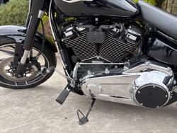 2018 HARLEY-DAVIDSON FLSB SPORT GLIDE (CUSTOM TT) Black