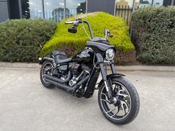 2018 HARLEY-DAVIDSON FLSB SPORT GLIDE (CUSTOM TT) Black
