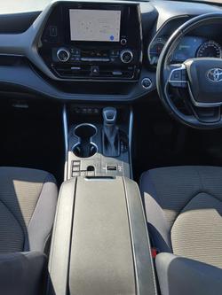 2023 Toyota Kluger GX
