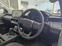 2026 Toyota Hilux SR5 48V