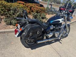 2011 Triumph AMERICA Blue