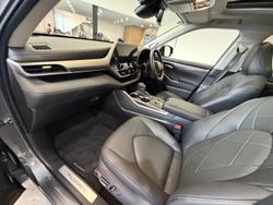 2025 Toyota Kluger Grande