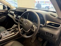 2025 Toyota Kluger Grande