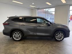 2025 Toyota Kluger Grande