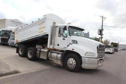 2014 Mack Granite